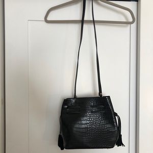 NWOT MANGO Black Croc Effect Crossbody Bucket Bag